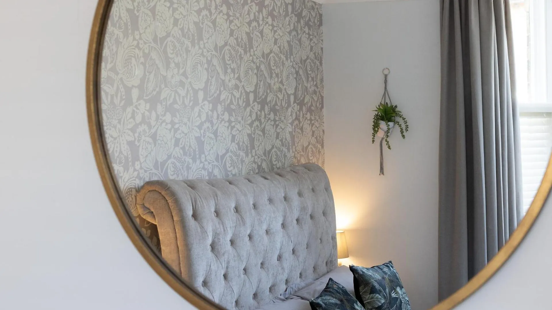 Bootham Apartment 32 - Free Parking - Five Minute Walk To York Minster